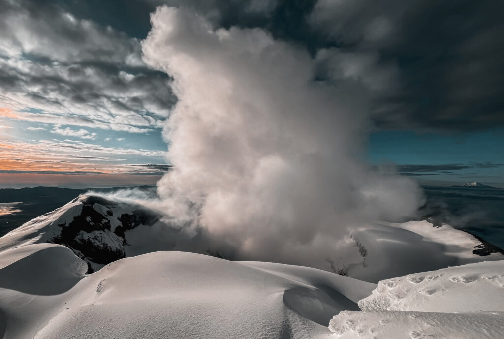 VOLCANES DE ECUADOR